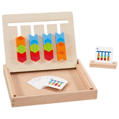 Farbsortierspiel im Holzkasten